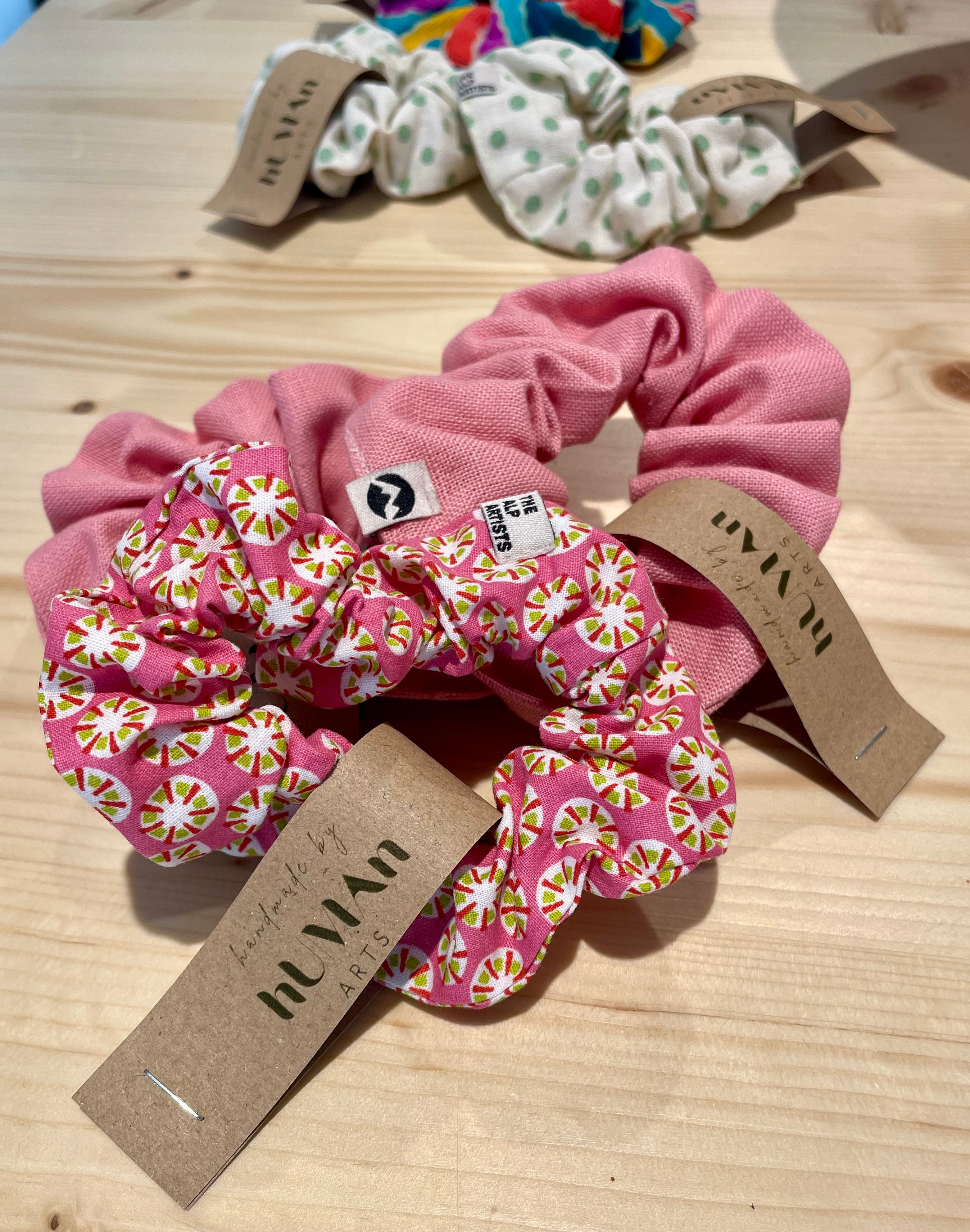 THE ALP ARTISTS Scrunchie hUMAn ARTS