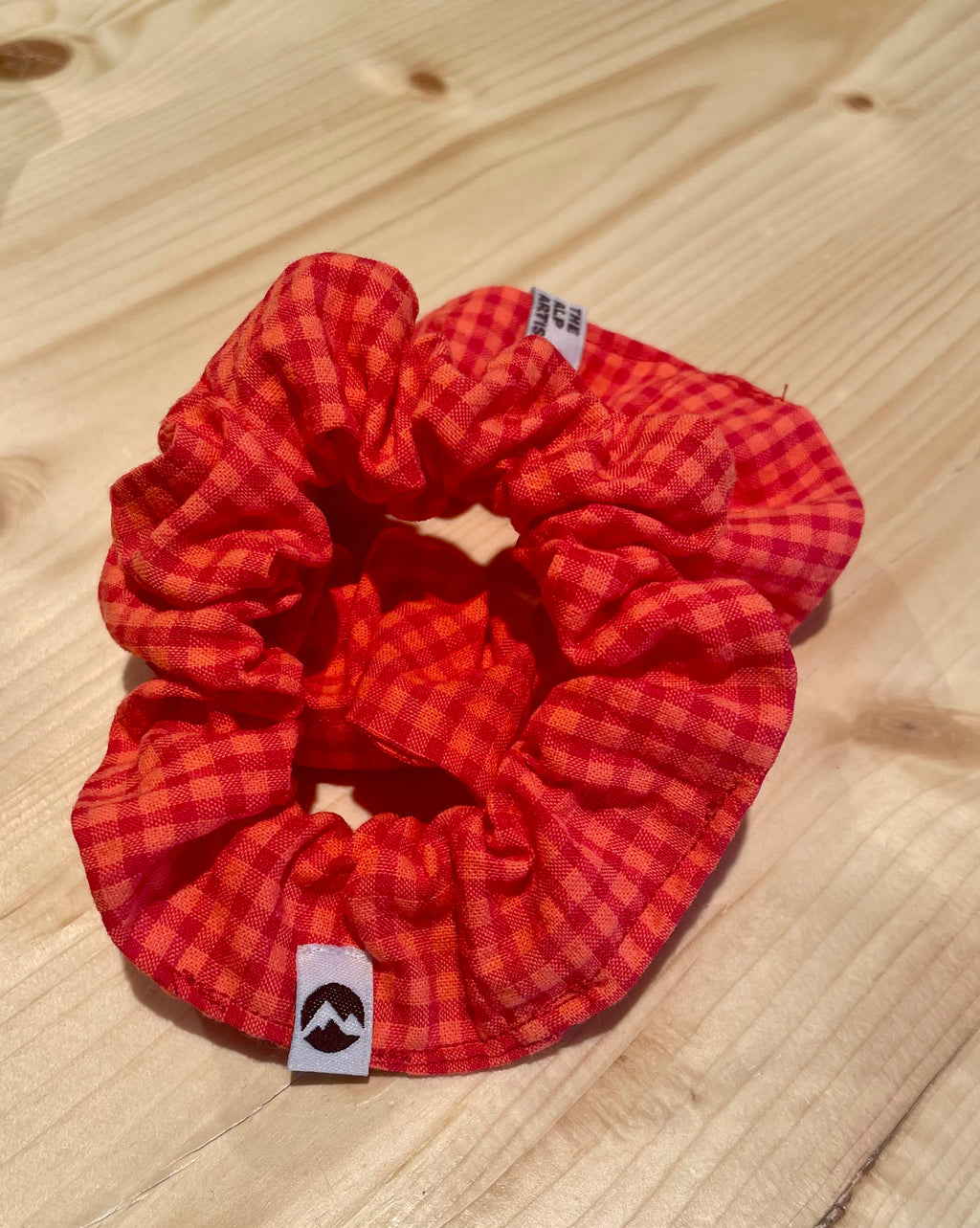 THE ALP ARTISTS Scrunchie hUMAn ARTS