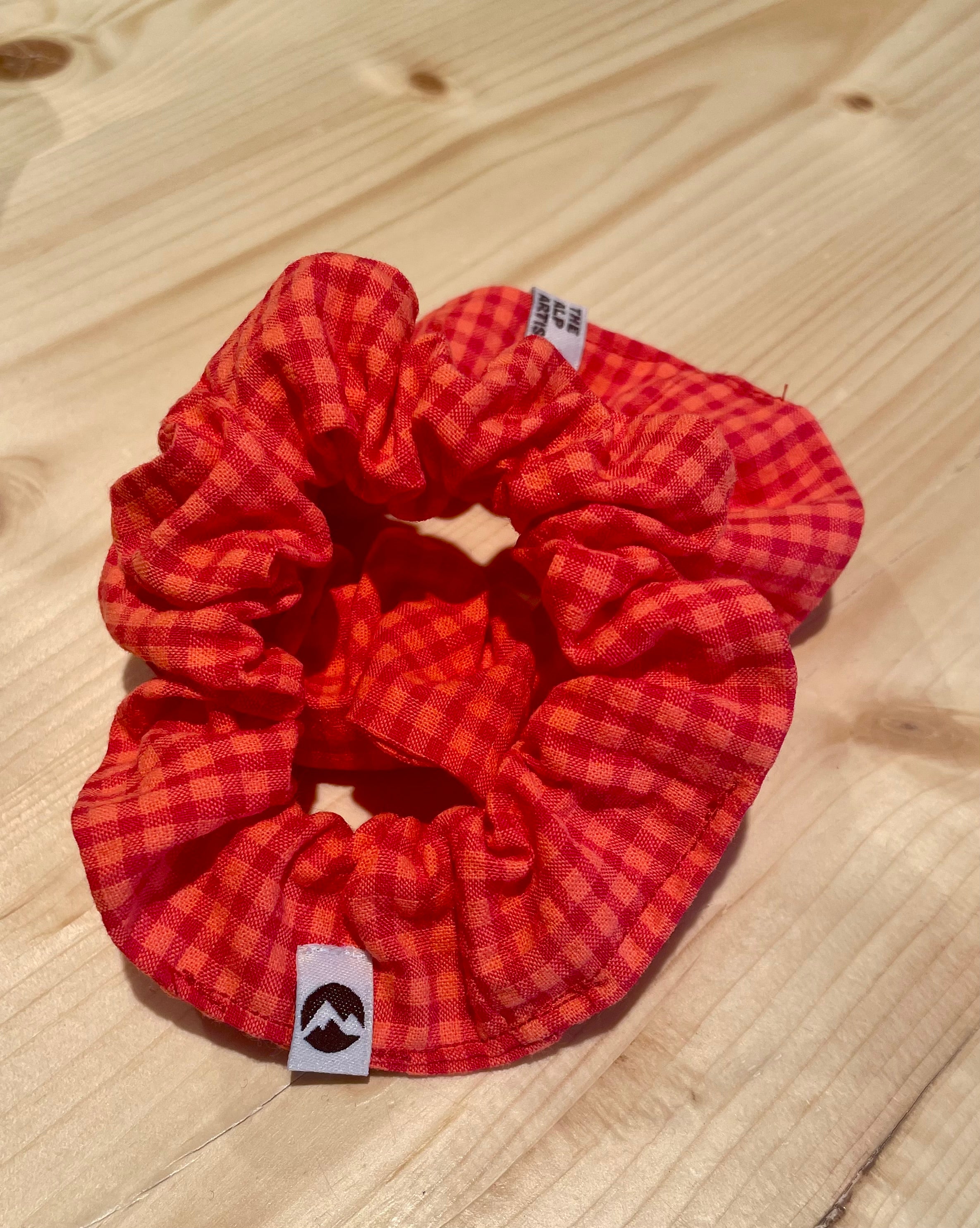 THE ALP ARTISTS Scrunchie hUMAn ARTS
