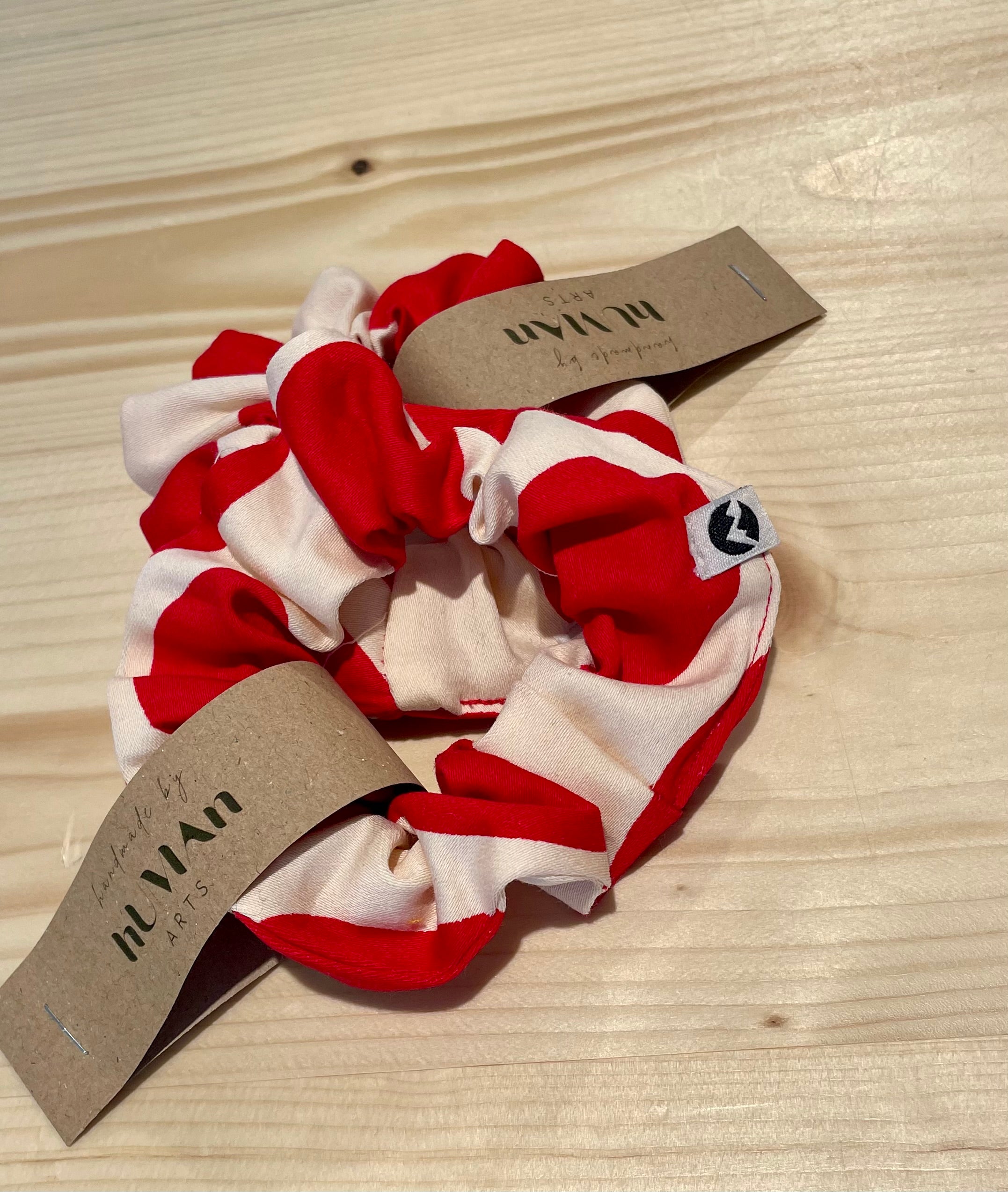 THE ALP ARTISTS Scrunchie hUMAn ARTS
