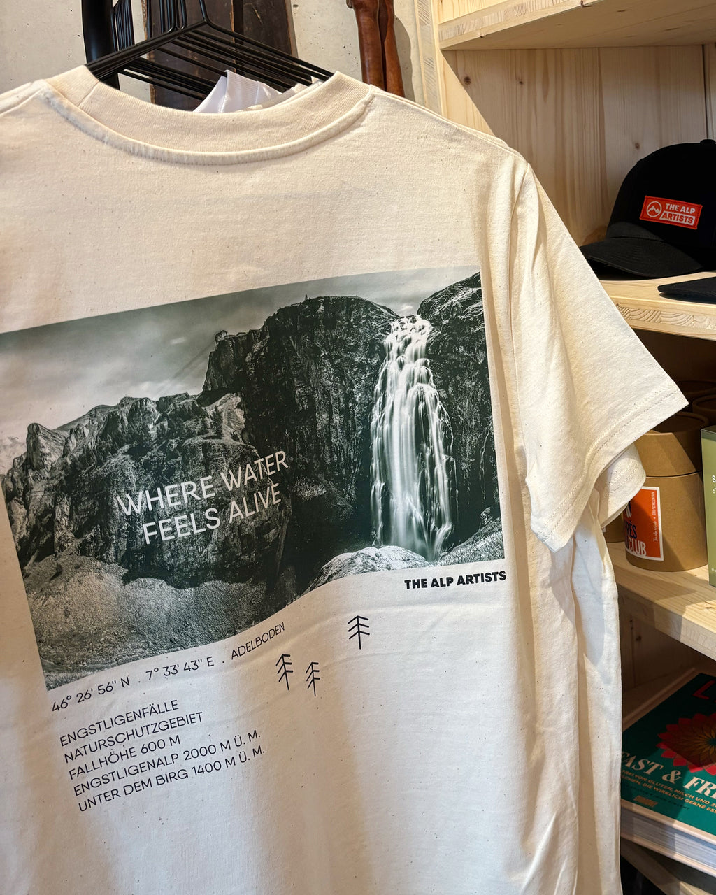 The alp artists, ENGSTLIGENFÄLLE T-Shirt Unisex