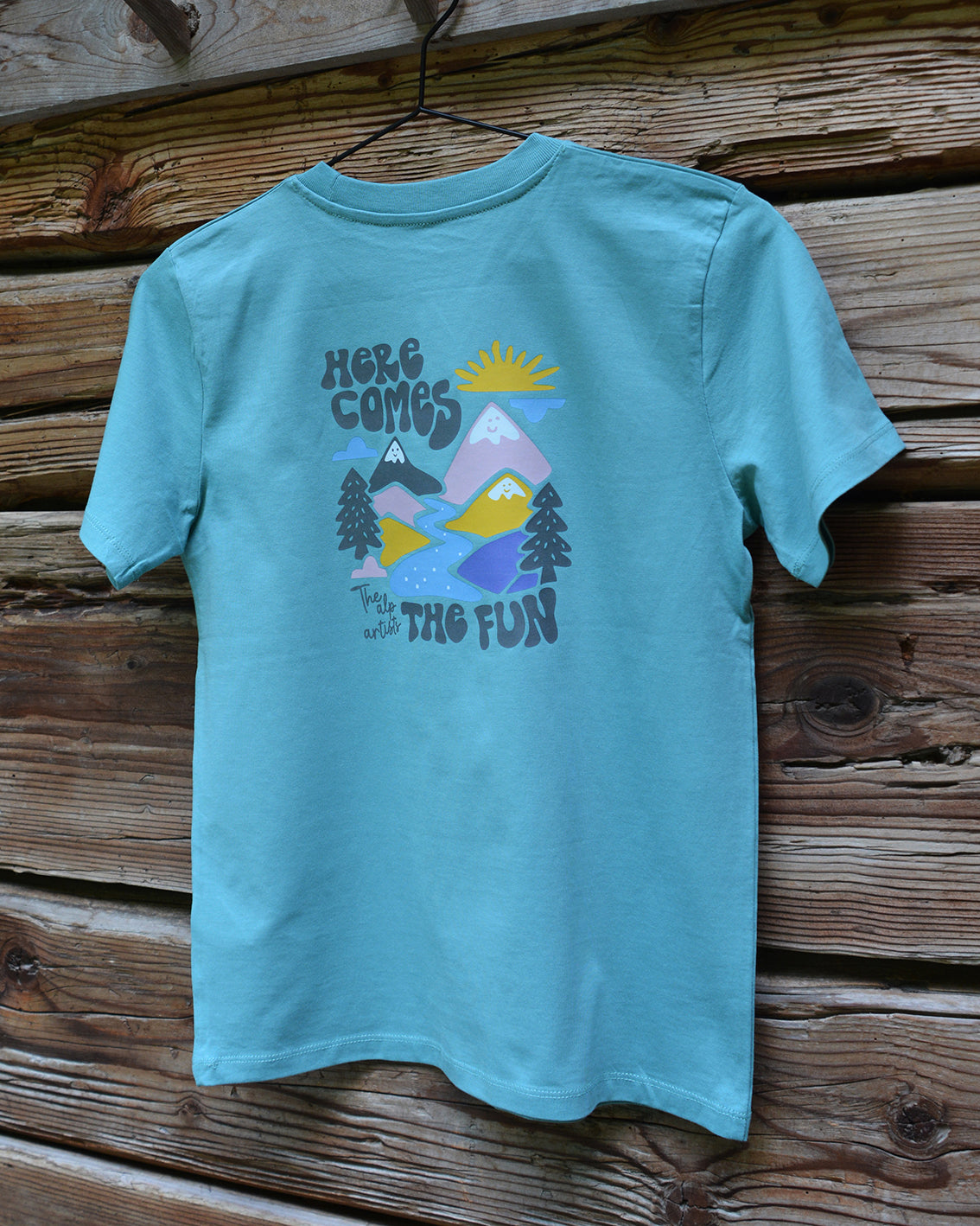 THE ALP ARTISTS, T-Shirt HERE COMES THE FUN, türkis, Kids